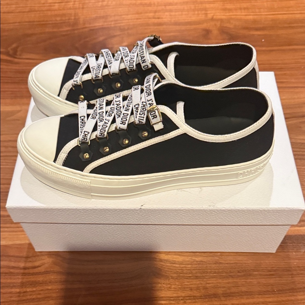 Dior Black and White Canvas Sneakers Walk'n'Dior New in Box 38.5 - Picture 10 of 14